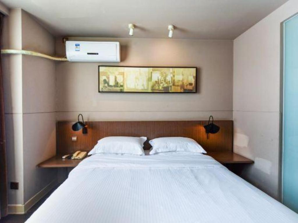 Jinjiang Inn Select Nanjing South Railway Station North Square Екстер'єр фото
