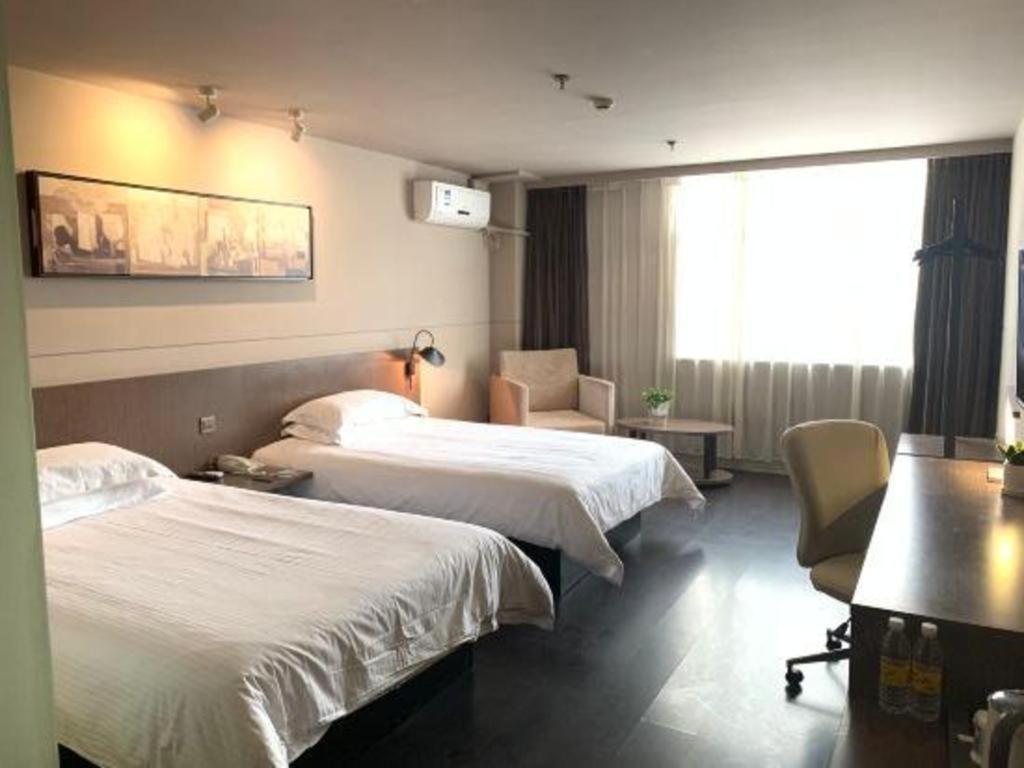 Jinjiang Inn Select Nanjing South Railway Station North Square Екстер'єр фото